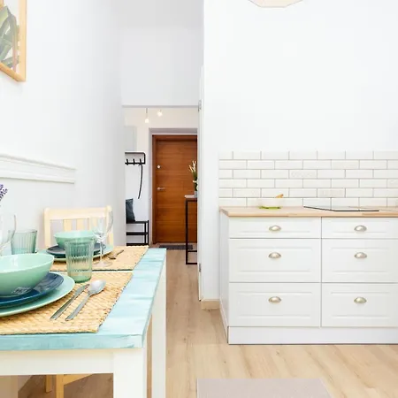Mokotow Odolanska By Renters * Warsaw