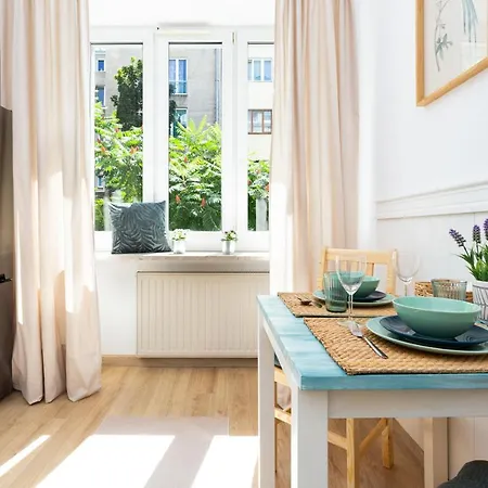Apartment Mokotow Odolanska By Renters Warsaw