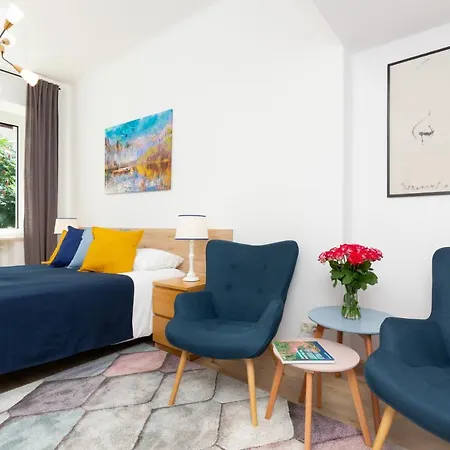Mokotow Odolanska By Renters * Warsaw